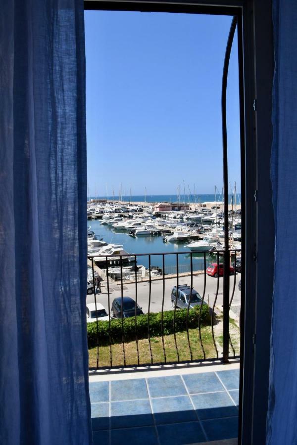 Le Stanze Del Borgo Hotel Nettuno Buitenkant foto