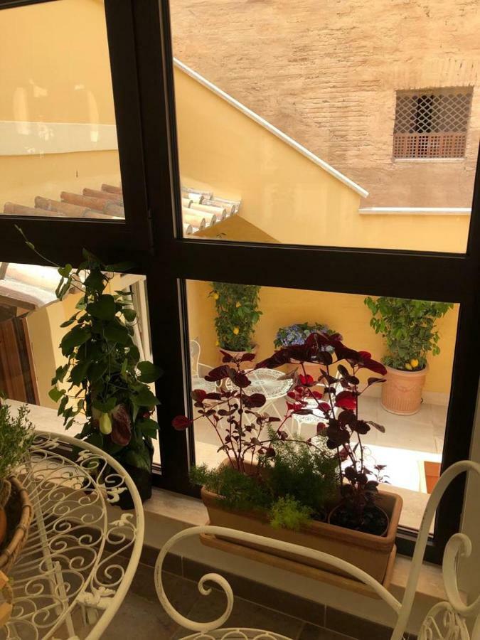 Le Stanze Del Borgo Hotel Nettuno Buitenkant foto