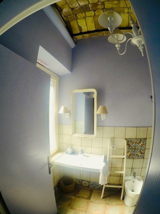 Le Stanze Del Borgo Hotel Nettuno Buitenkant foto